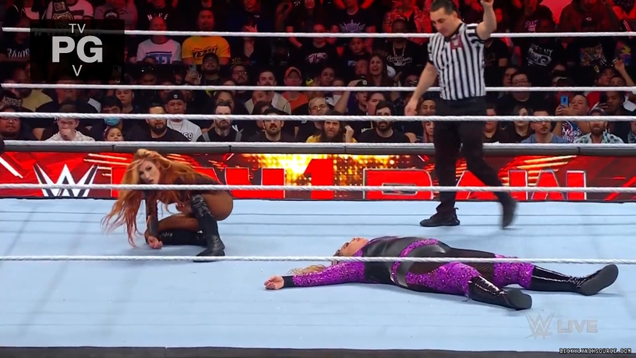 beckyraw20240101_00_03_41_20_Still976.jpg
