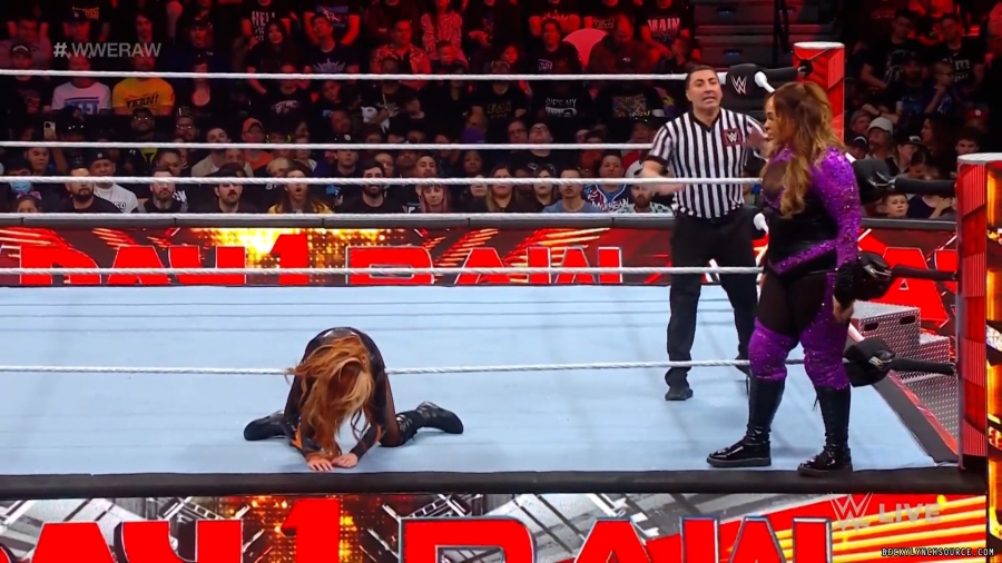 beckyraw20240101_00_03_52_05_Still1035.jpg