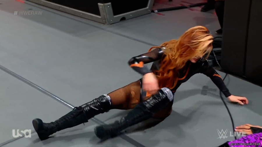 beckyraw20240101_00_04_06_25_Still1103.jpg