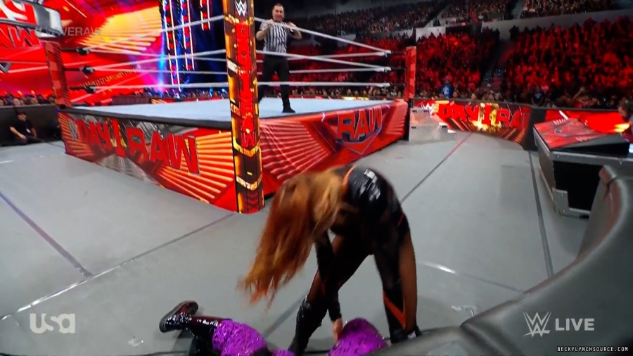 beckyraw20240101_00_04_08_05_Still1111.jpg