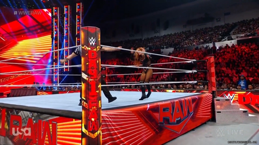 beckyraw20240101_00_04_09_25_Still1121.jpg