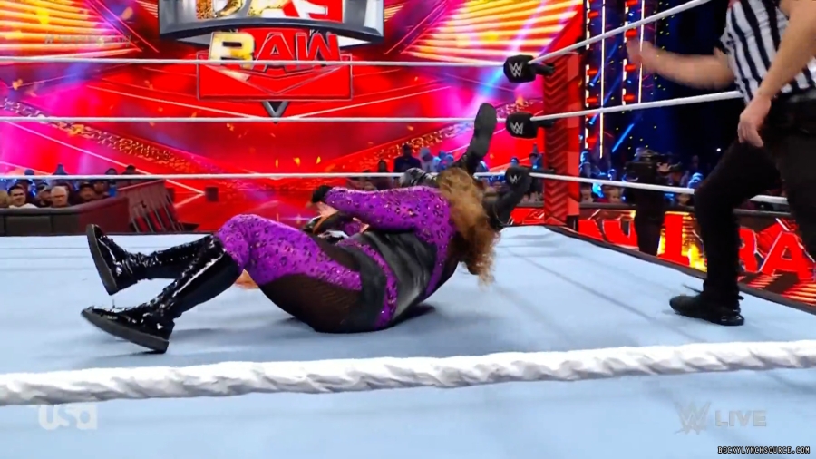 beckyraw20240101_00_04_23_10_Still1200.jpg