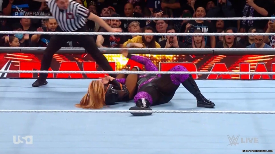 beckyraw20240101_00_04_24_15_Still1207.jpg