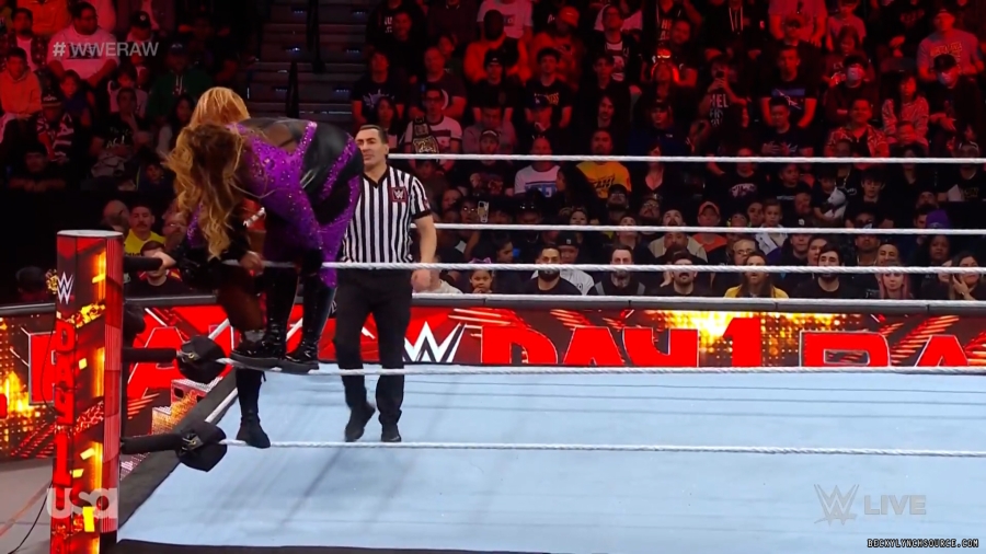 beckyraw20240101_00_04_45_25_Still1322.jpg