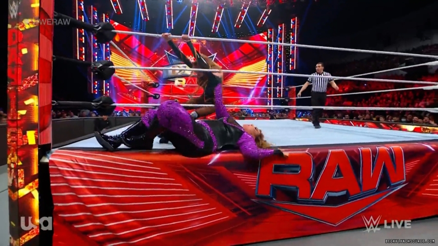 beckyraw20240101_00_05_11_15_Still1422.jpg