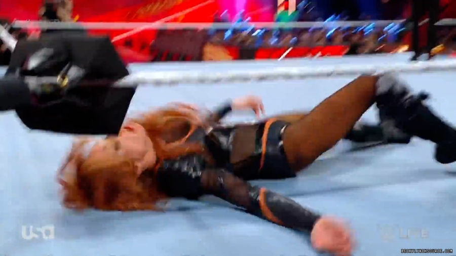 beckyraw20240101_00_05_20_00_Still1472.jpg