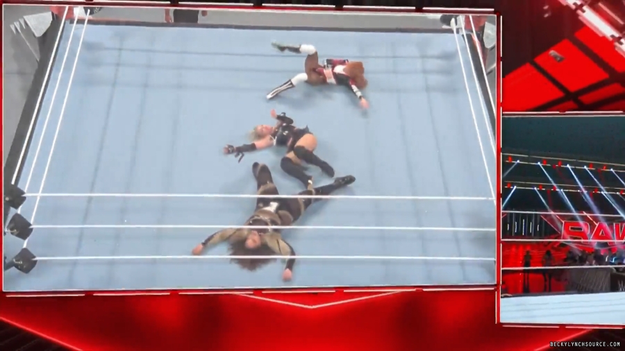 beckyraw20240422_00_05_35_15_Still1047.jpg