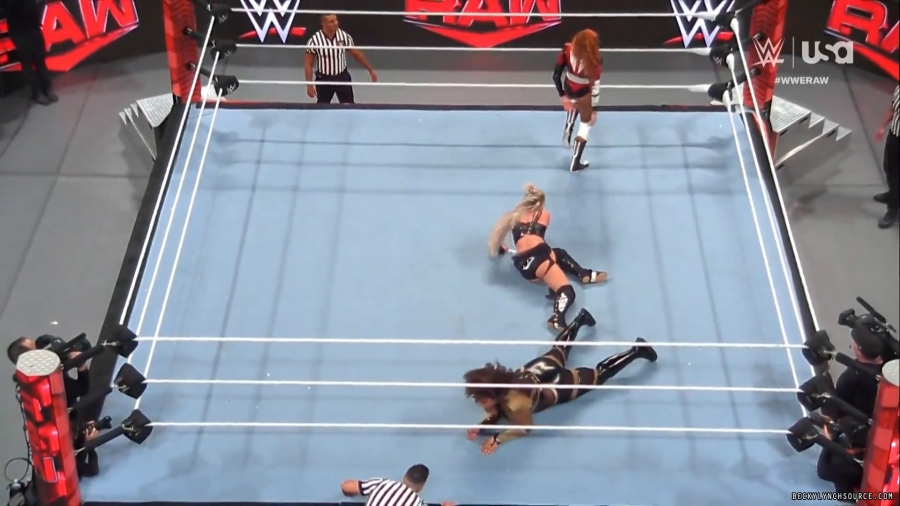beckyraw20240422_00_05_38_05_Still1063.jpg