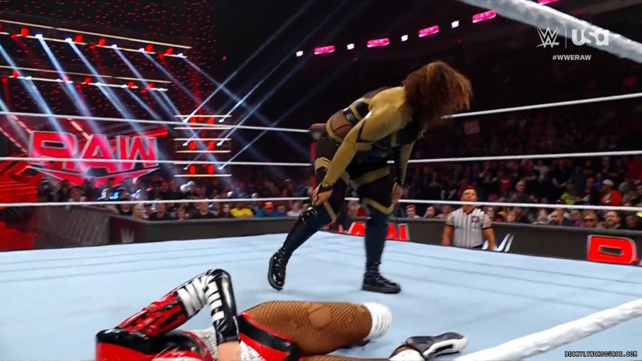 beckyraw20240422_00_05_43_00_Still1092.jpg
