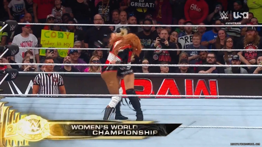beckyraw20240422_00_06_28_05_Still1289.jpg