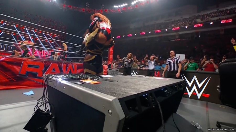 beckyraw20240422_00_07_12_10_Still1542.jpg