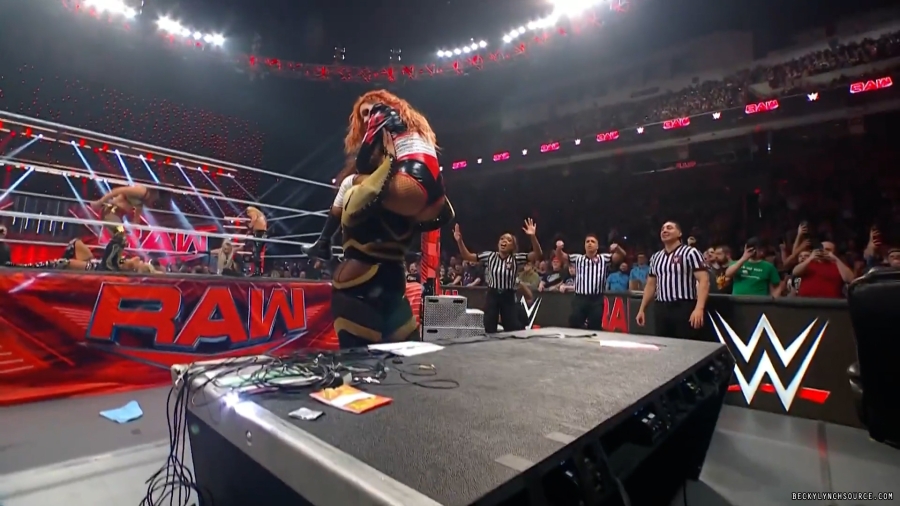 beckyraw20240422_00_07_12_15_Still1543.jpg