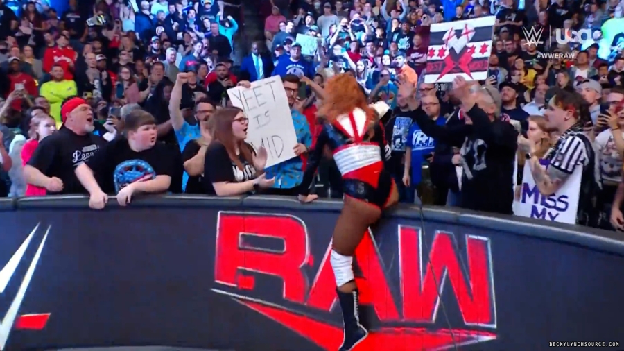 beckyraw20240422_00_07_31_25_Still1649.jpg