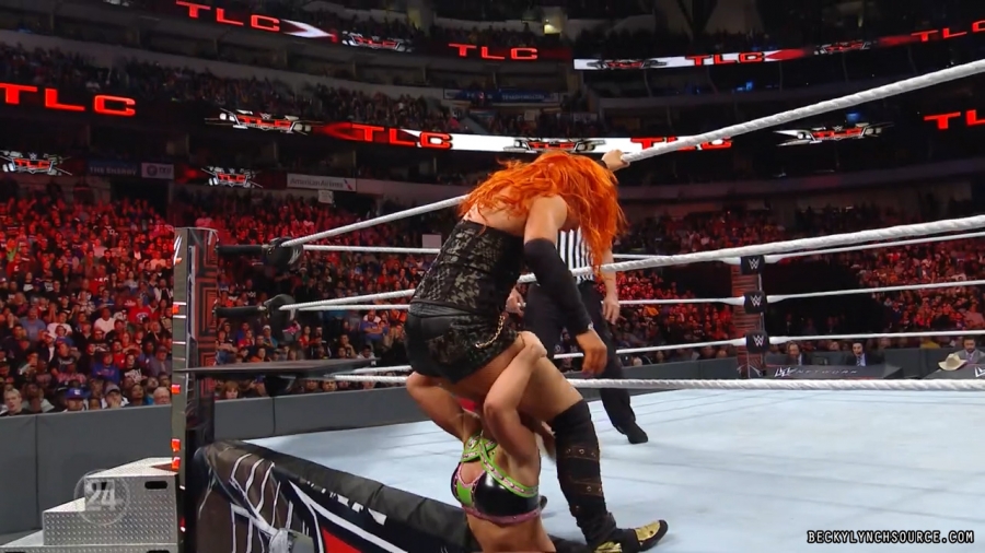 beckywwe24theman_Still1210.jpg