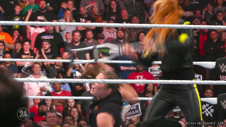 beckywwe24theman_Still3642.jpg