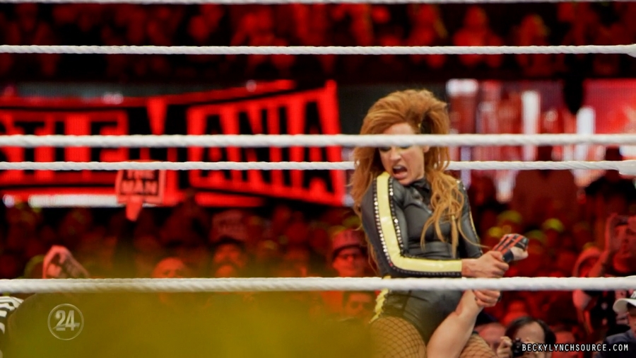 beckywwe24theman_Still4537.jpg