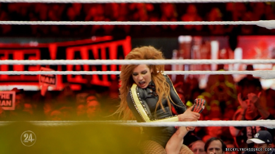 beckywwe24theman_Still4540.jpg