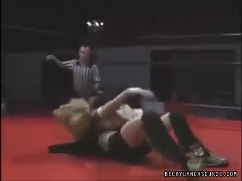 Rebecca_Knox_vs__Daizee_Haze_-_SHIMMER_Still400.jpg