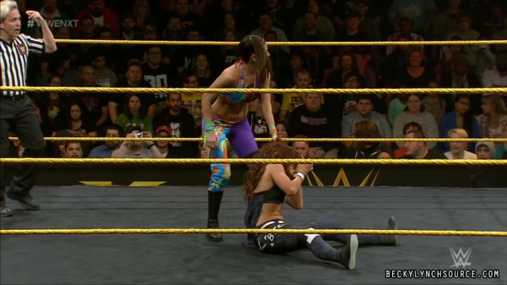 Click to view full size image
==============
Becky20151218_Still150.jpg Becky20151218_Still150.jpg