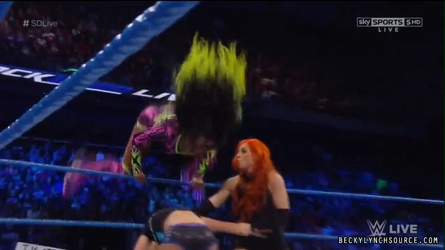 Click to view full size image
==============
Becky20170131_Still404.jpg Becky20170131_Still404.jpg