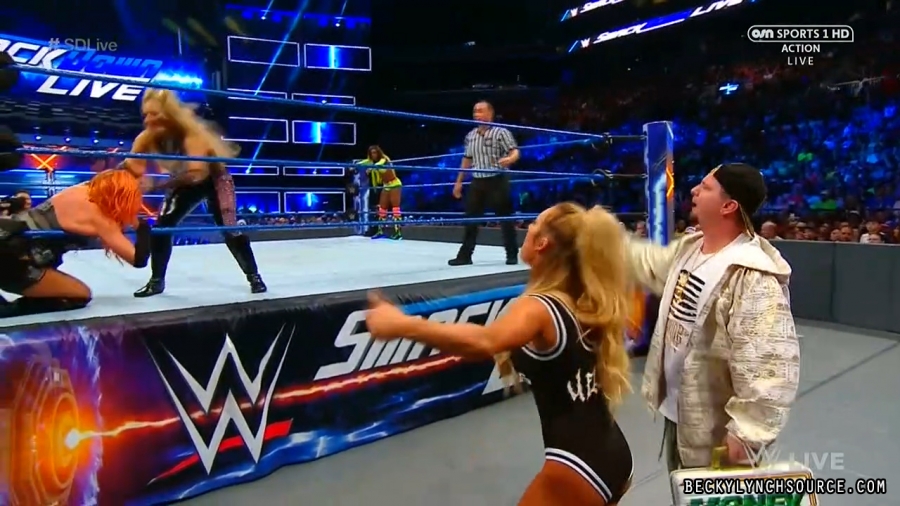 Click to view full size image
==============
Becky20170822_Still296.jpg Becky20170822_Still296.jpg