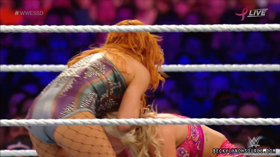 BeckyPPV20181006_Still680.jpg