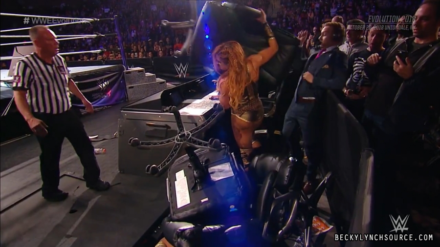 BeckyPPV20181028_Still3085.jpg