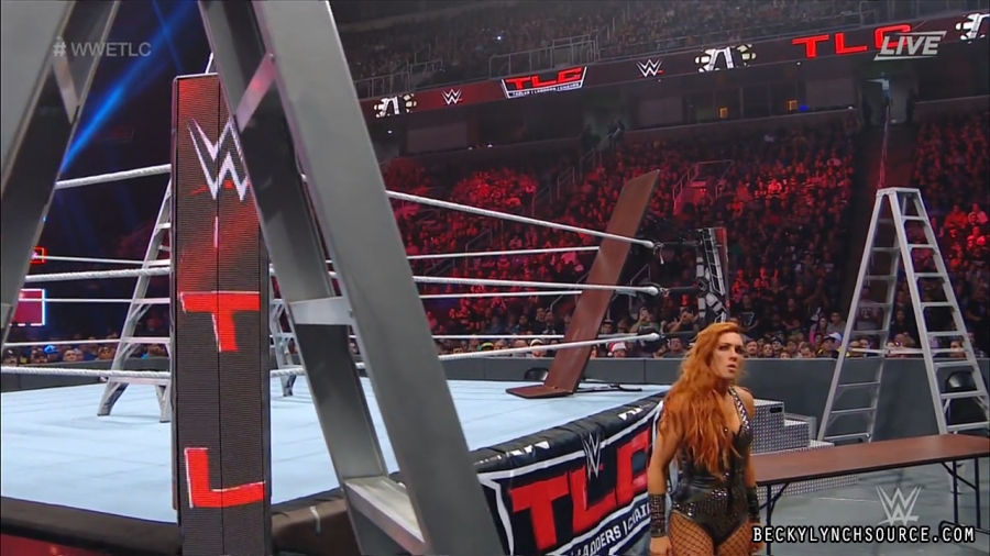 BeckyPPV20181216_Still1168.jpg