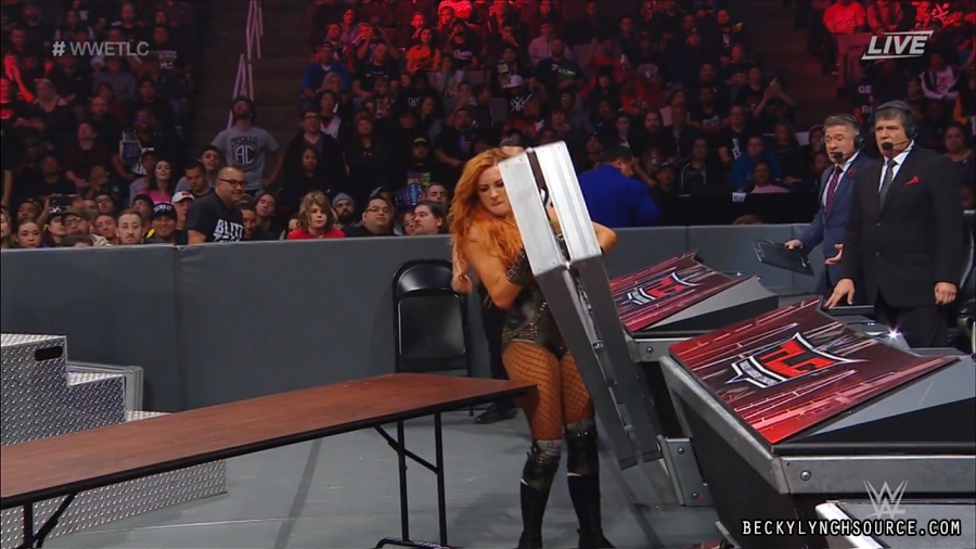 BeckyPPV20181216_Still1199.jpg