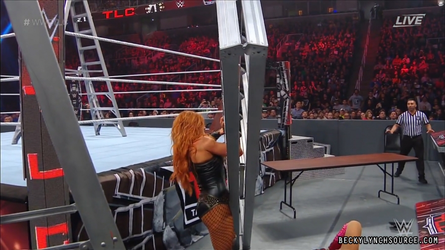 BeckyPPV20181216_Still1213.jpg