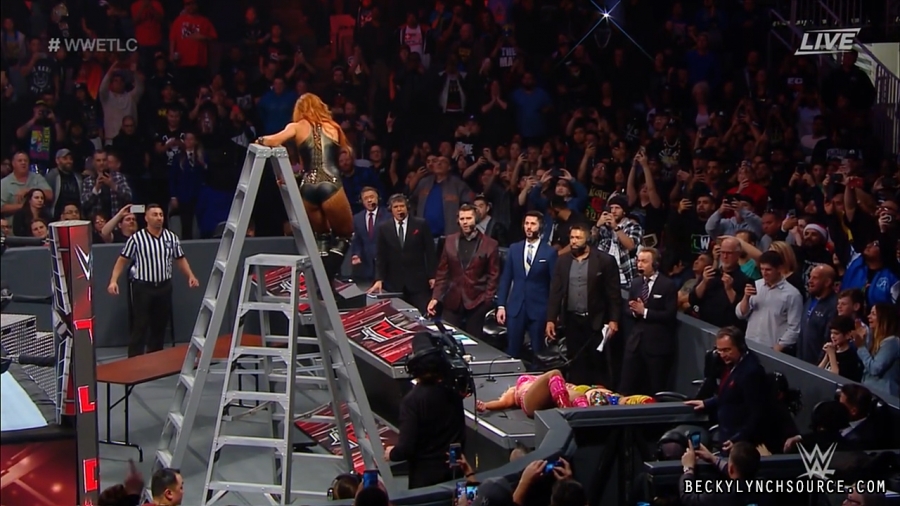 BeckyPPV20181216_Still1311.jpg