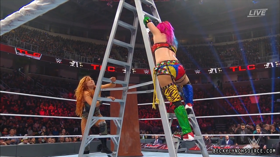 BeckyPPV20181216_Still1416.jpg