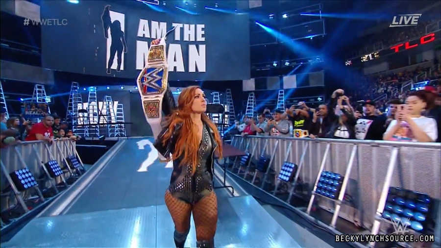 BeckyPPV20181216_Still354.jpg