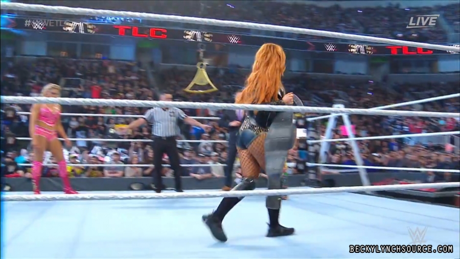 BeckyPPV20181216_Still392.jpg