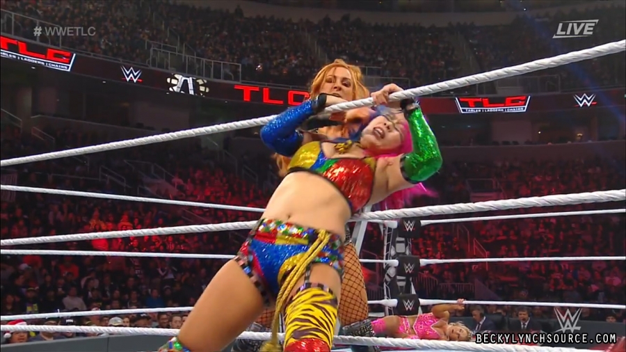 BeckyPPV20181216_Still658.jpg