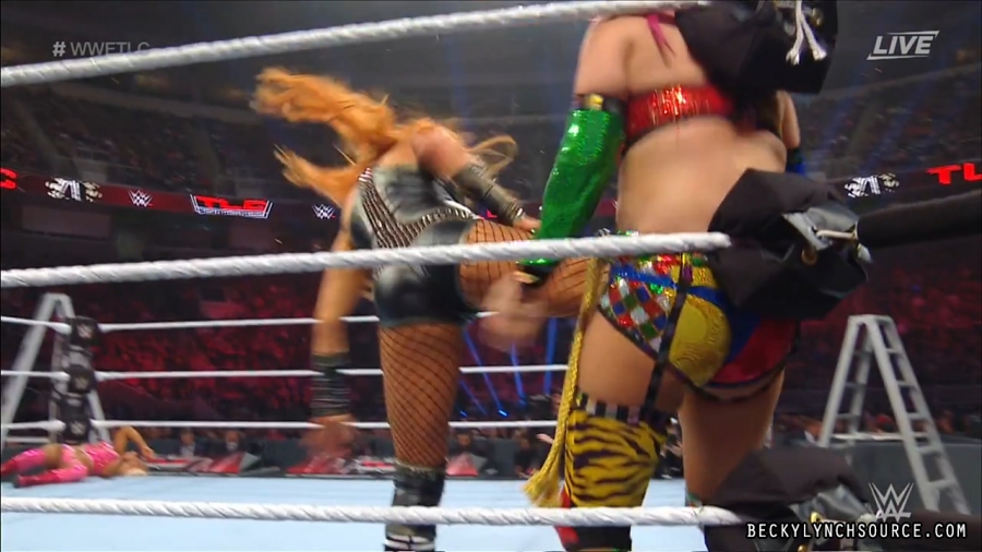 BeckyPPV20181216_Still699.jpg