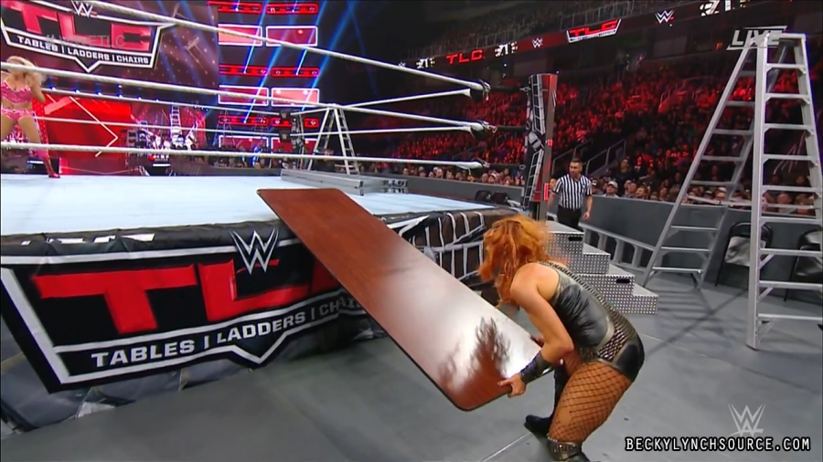 BeckyPPV20181216_Still772.jpg