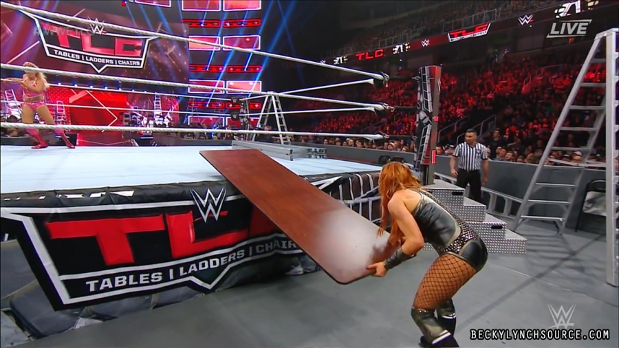 BeckyPPV20181216_Still773.jpg