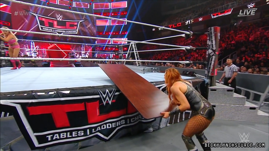 BeckyPPV20181216_Still775.jpg