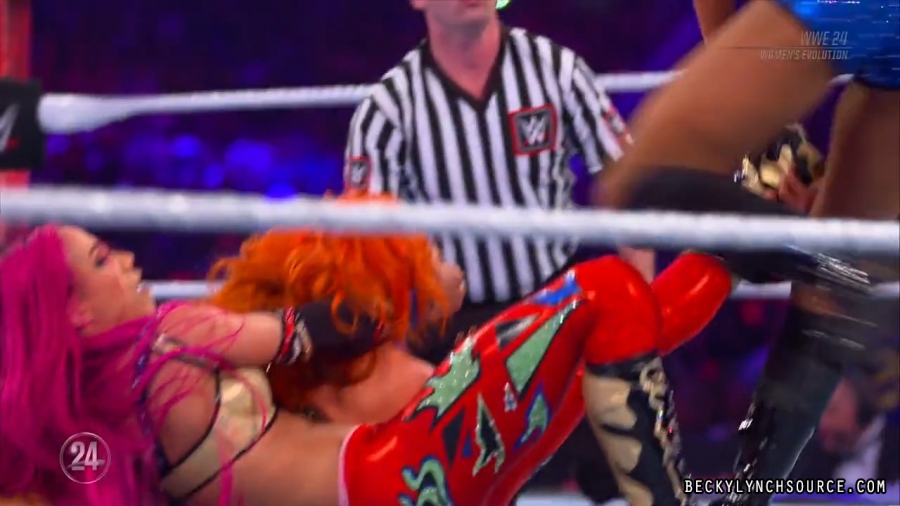 BeckyWWE24WomensEvolution_Still420.jpg