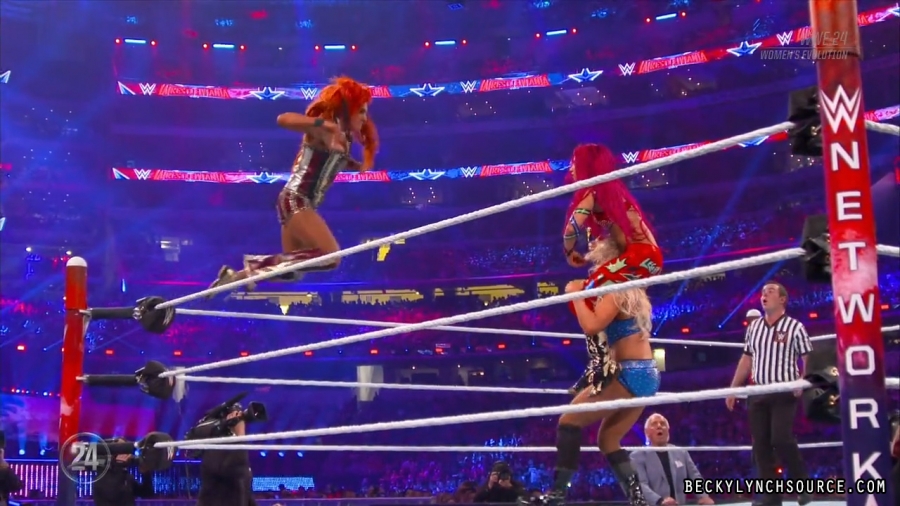 BeckyWWE24WomensEvolution_Still493.jpg