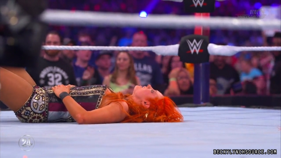 BeckyWWE24WomensEvolution_Still588.jpg