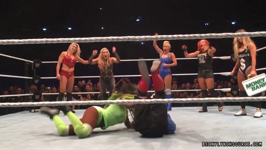 Click to view full size image
==============
BeckyYT20171111_Still101.jpg BeckyYT20171111_Still101.jpg