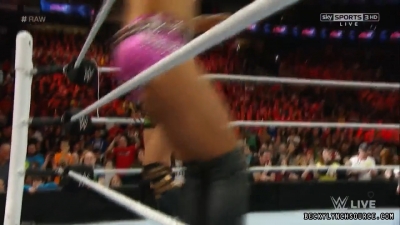 Raw20151214-02_Still059.jpg